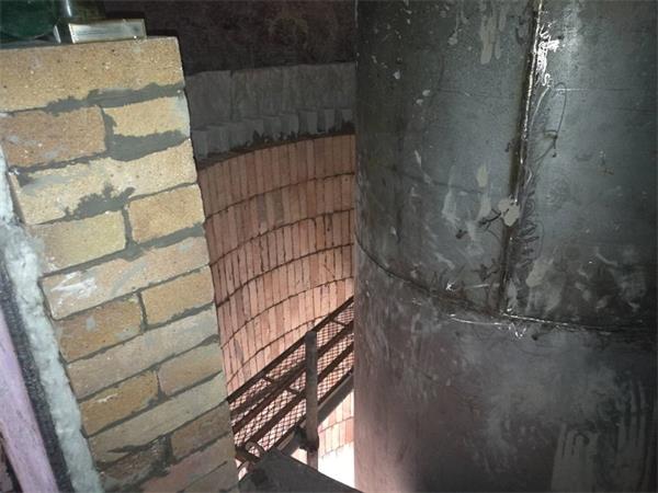 旋風(fēng)除塵器上面微孔絕熱磚的應(yīng)用